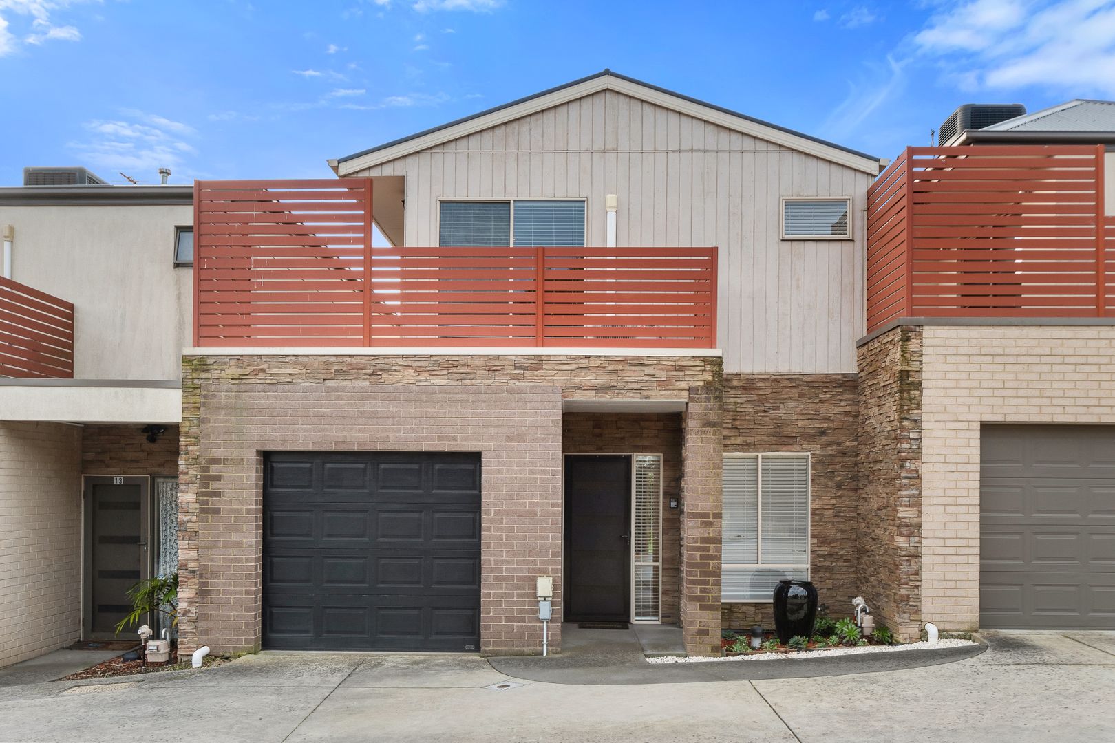 3 bedrooms Townhouse in 14/145 Union Road LANGWARRIN VIC, 3910