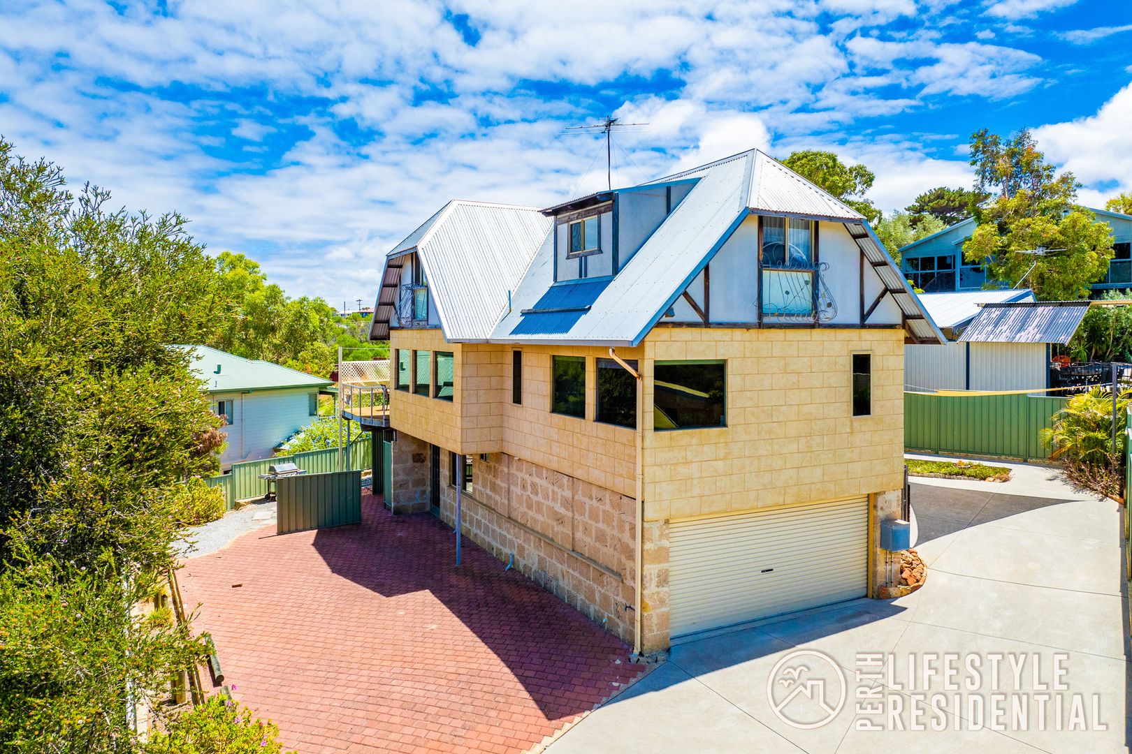 11B Stephens Crescent, Guilderton WA 6041, Image 2