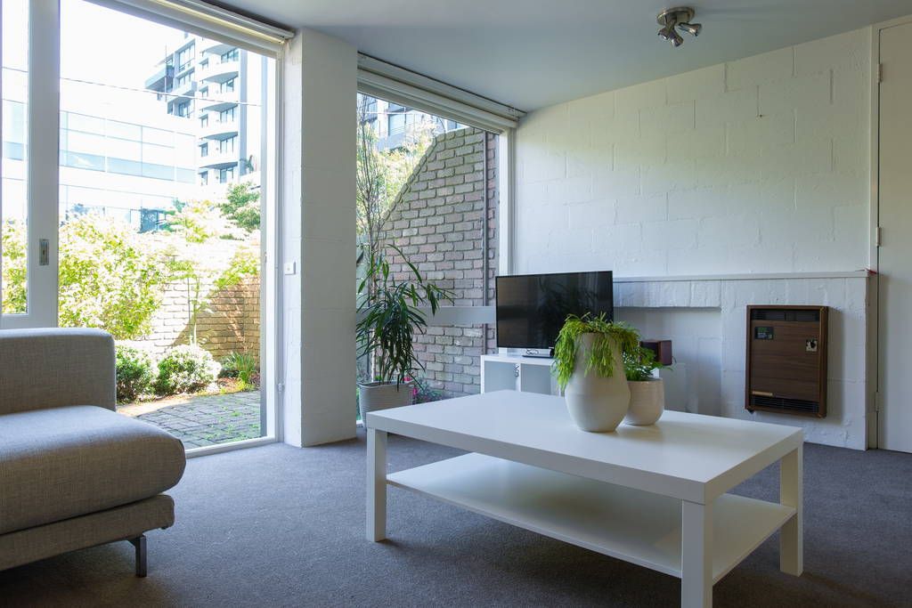 2 bedrooms Townhouse in 23/458 St Kilda Road MELBOURNE VIC, 3004