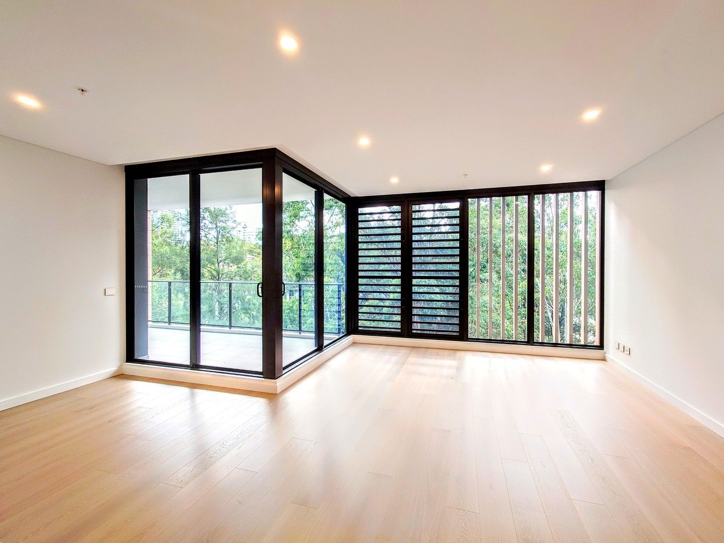 2 bedrooms Apartment / Unit / Flat in 308/82-84 Waterloo Rd MACQUARIE PARK NSW, 2113