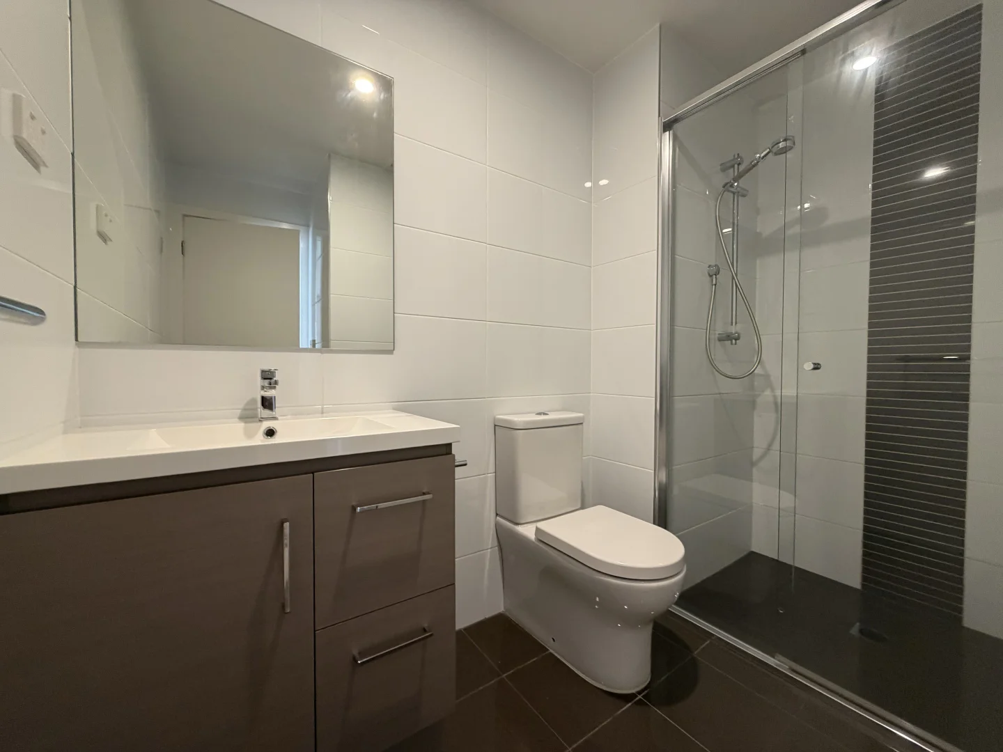 Additional image 8 of 301/571 Pacific Highway, Belmont NSW 2280