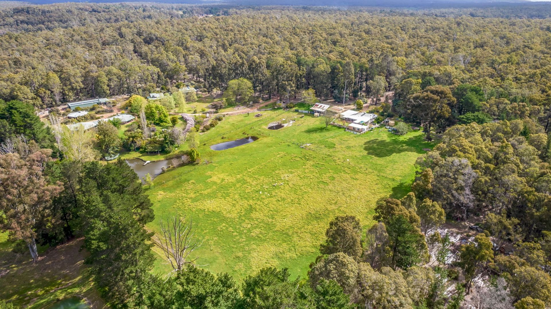 118 Hardenbergia Road, Dwellingup WA 6213, Image 2