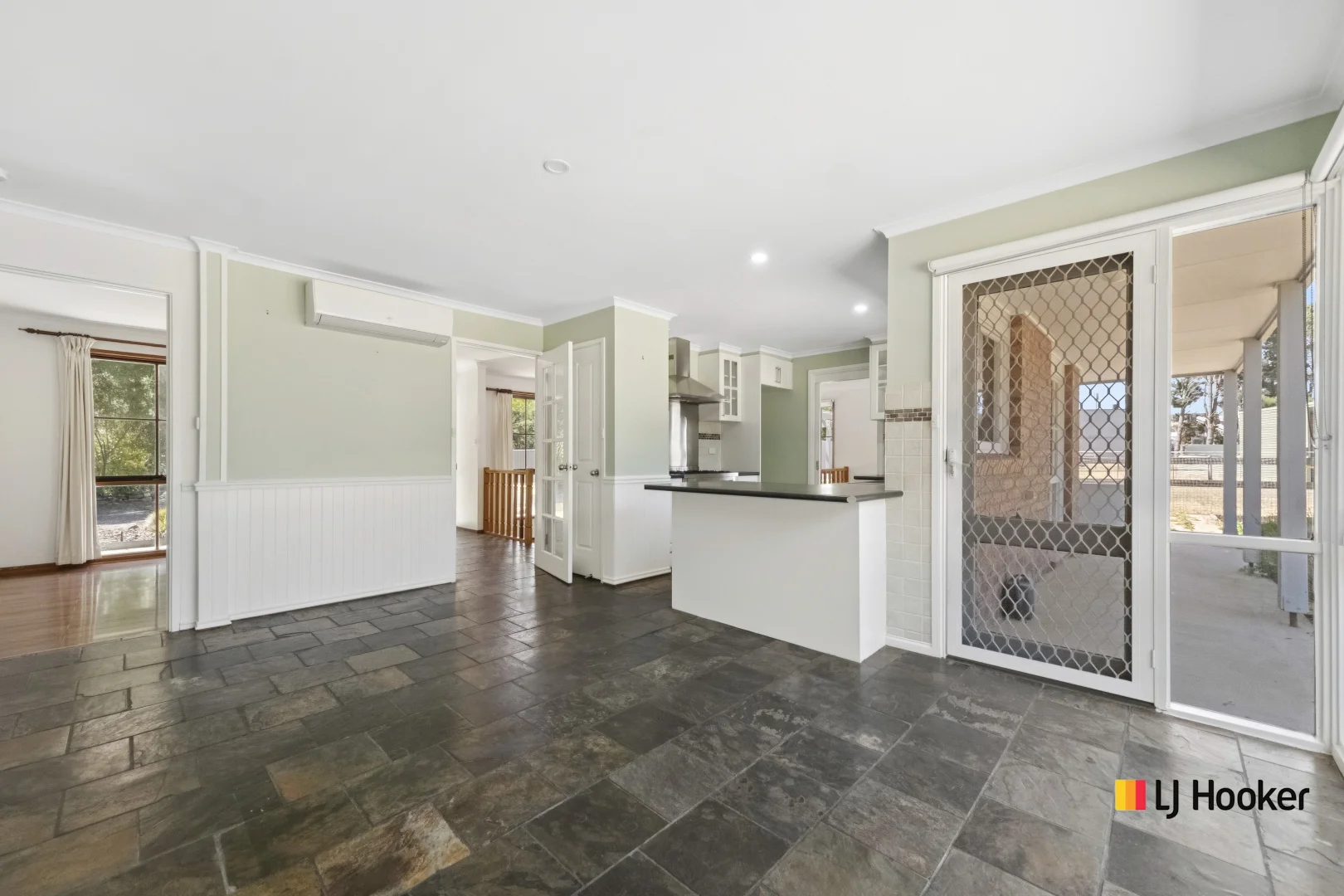 Additional image 15 of 122 Ellendon Street, Bungendore NSW 2621