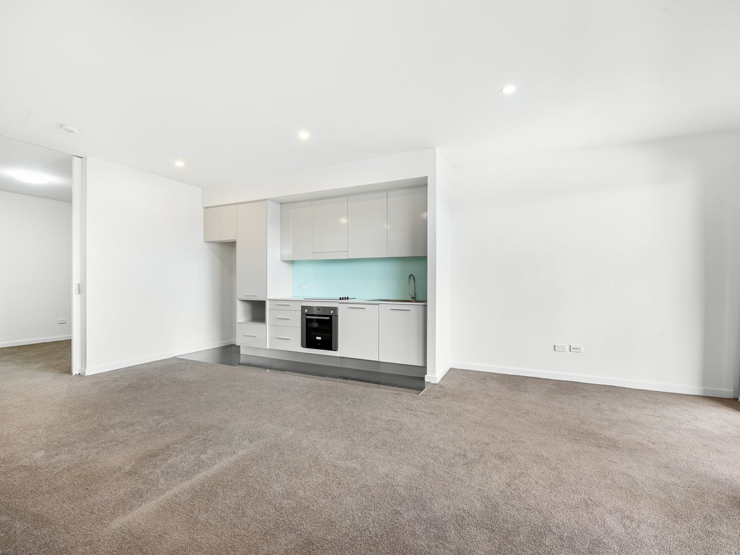 405/11 Ernest Street, Belmont NSW 2280, Image 2