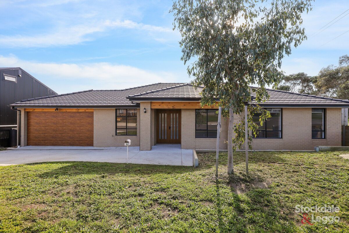 4 bedrooms House in 42 Potters Hill Road SAN REMO VIC, 3925