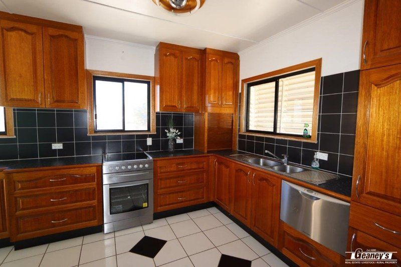 21 Hodgkinson Street, Charters Towers City QLD 4820, Image 1