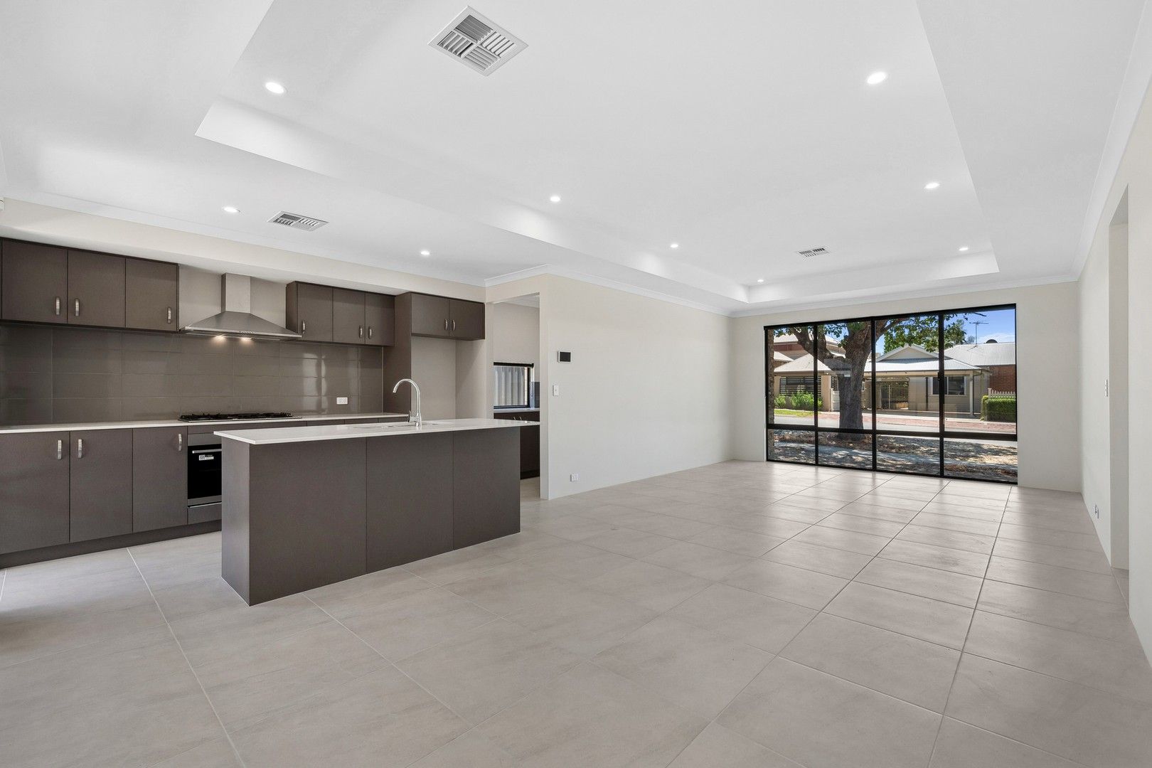 4 bedrooms House in 62A Gladstone Road RIVERVALE WA, 6103