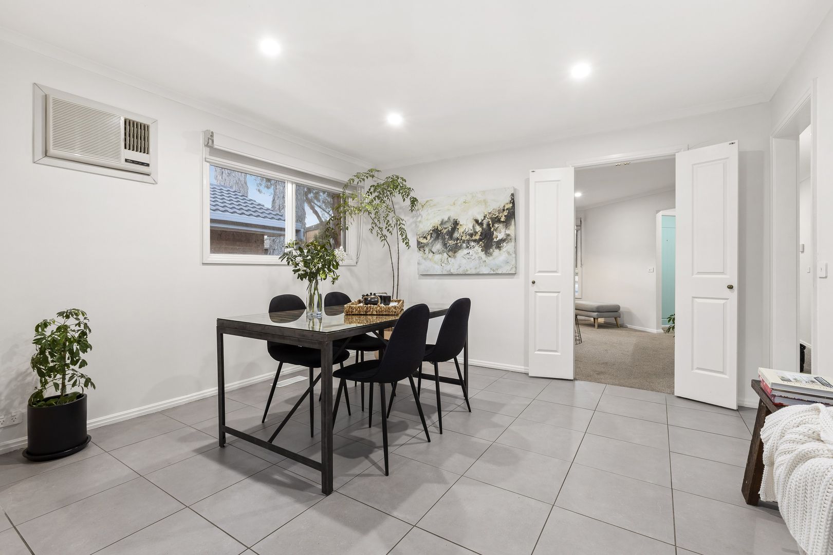 1/2 Comeram Court, Mill Park VIC 3082, Image 2