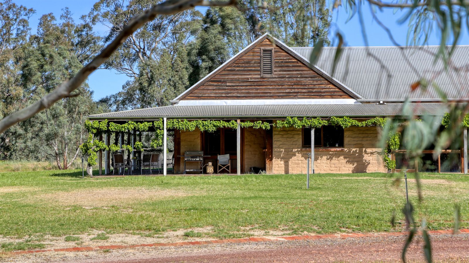 970 Shepparton-Violet Town Road, Tamleugh North VIC 3669, Image 1