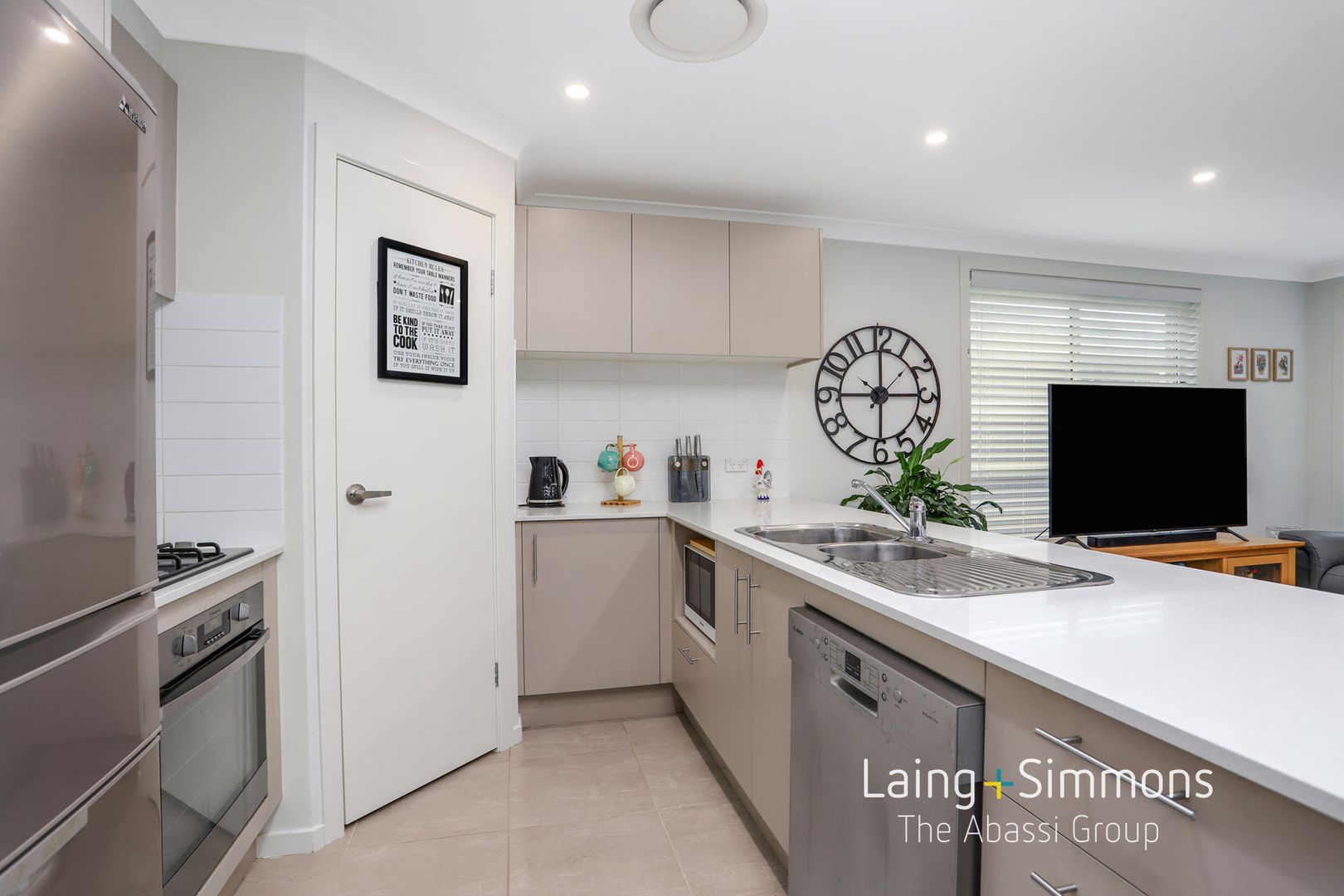 31 Saltbush Circuit, Ropes Crossing NSW 2760, Image 1