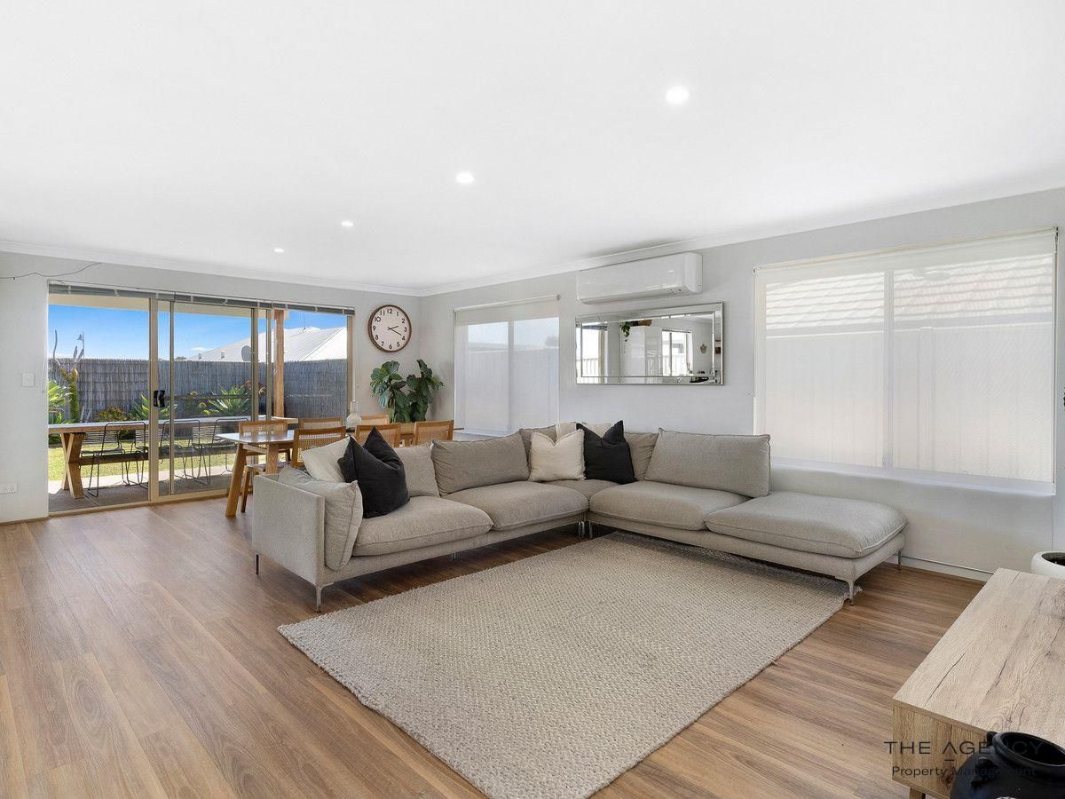 4 bedrooms House in 19 Thangoo Way GOLDEN BAY WA, 6174