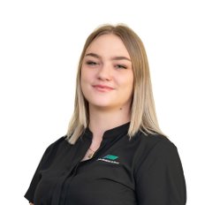 Danielle Hammond, Property manager