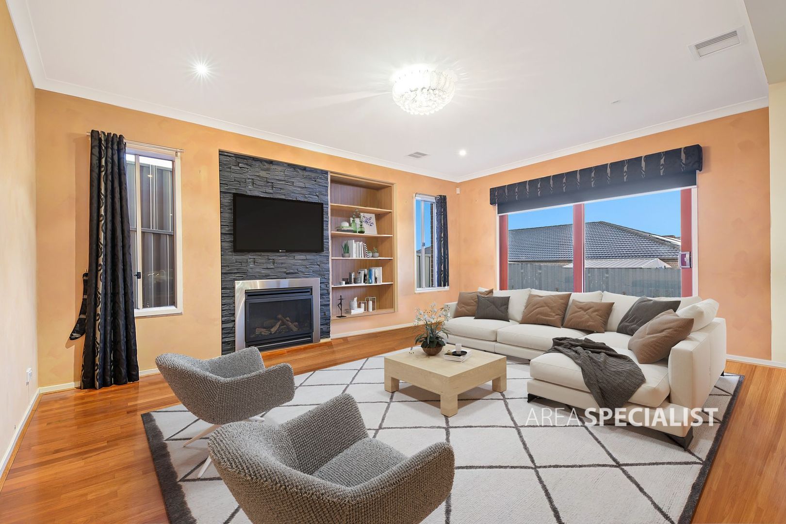 21 Wiltshire Avenue, Cranbourne East VIC 3977, Image 2