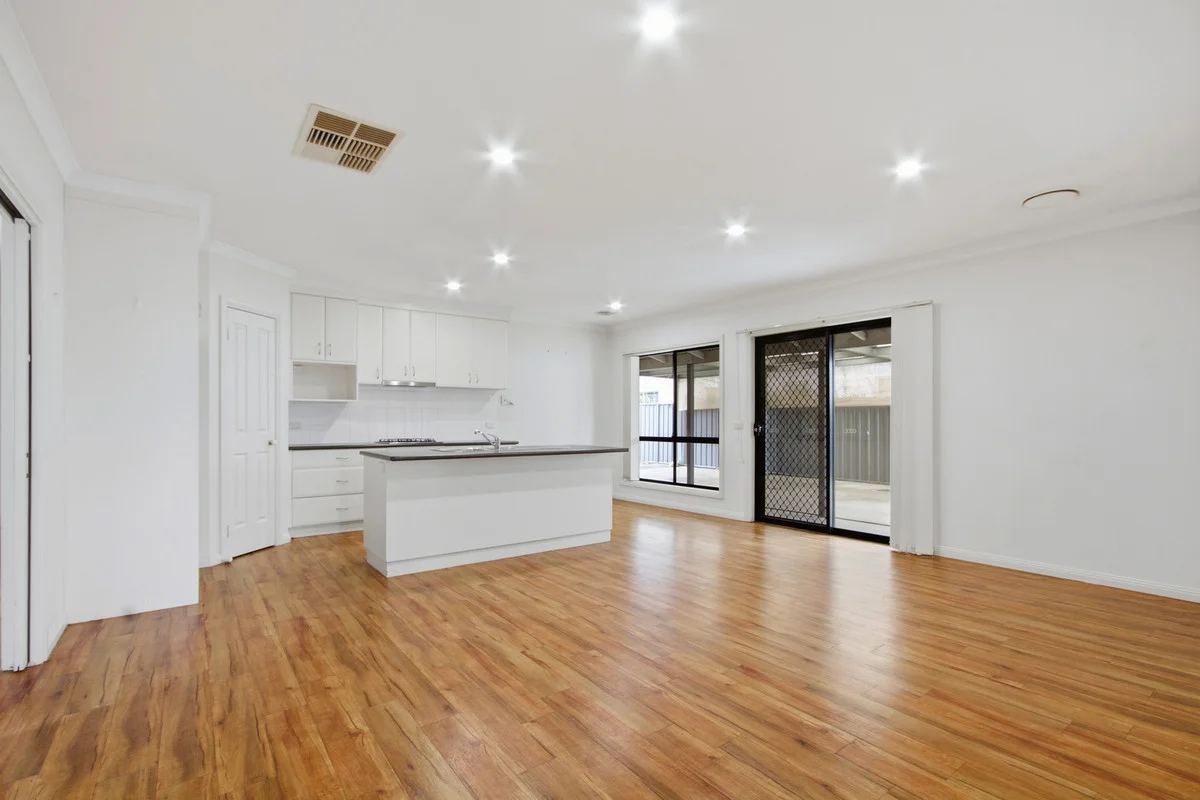 Additional image 5 of 7 Krista Court, Sale VIC 3850