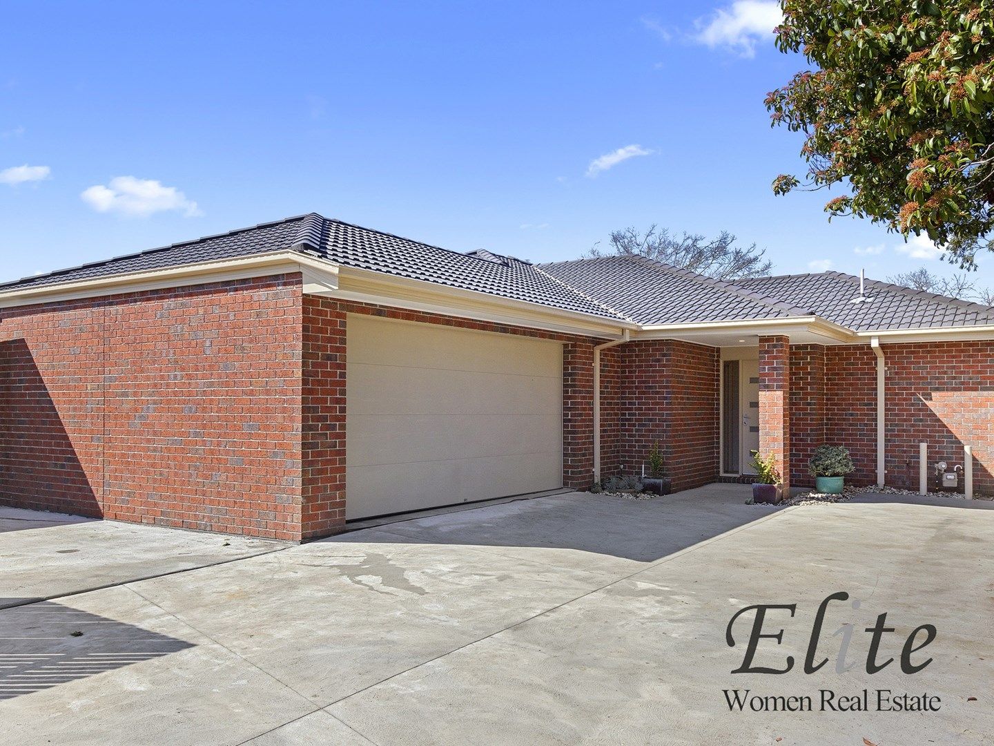 2/72 Country Club Drive, Chirnside Park VIC 3116, Image 0