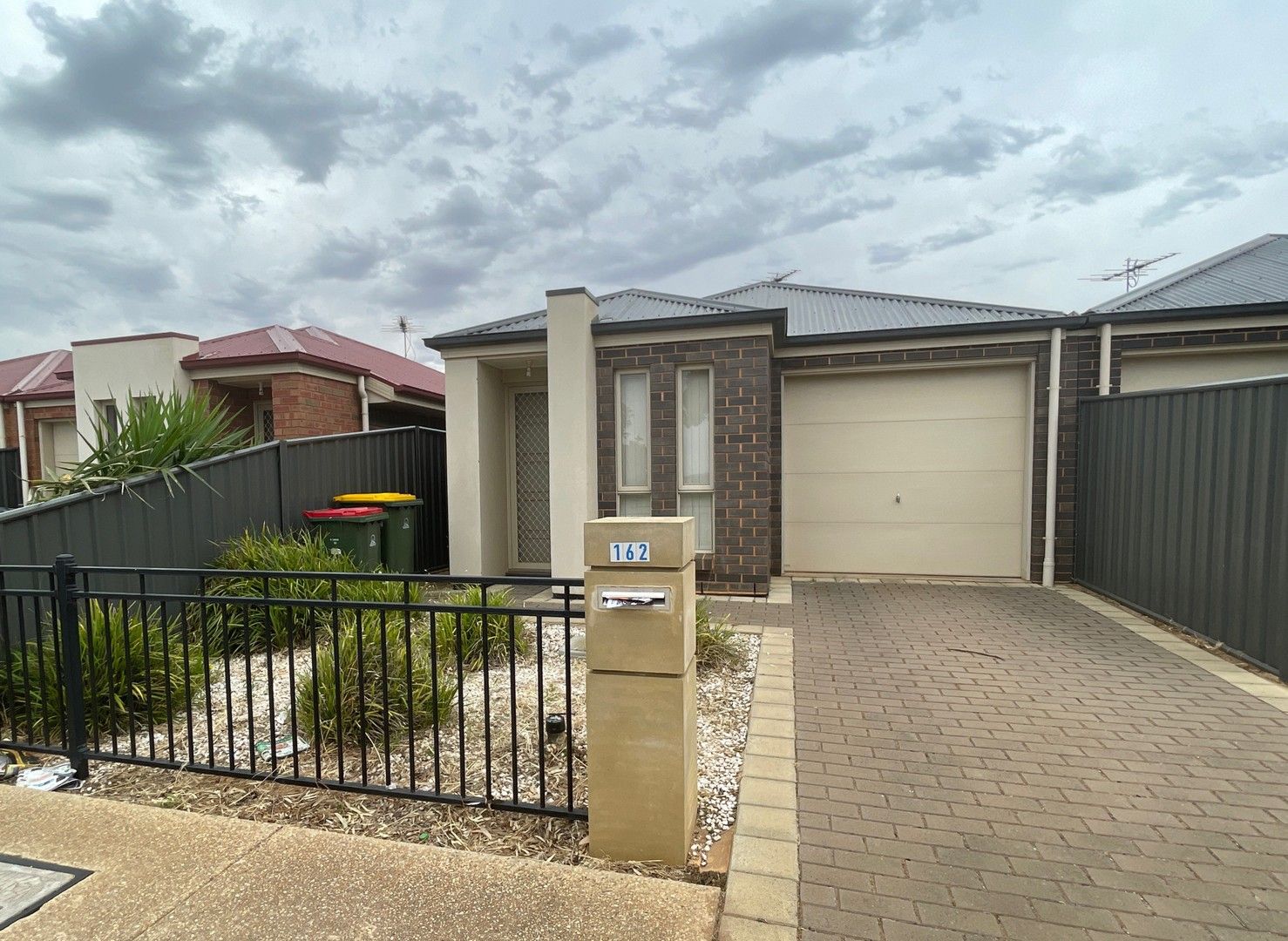 162 Petherton Road, Andrews Farm SA 5114 House For Rent 420 Domain