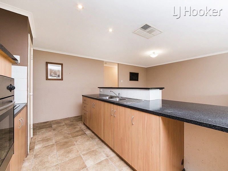 6 Yelka Way, Bertram WA 6167, Image 2