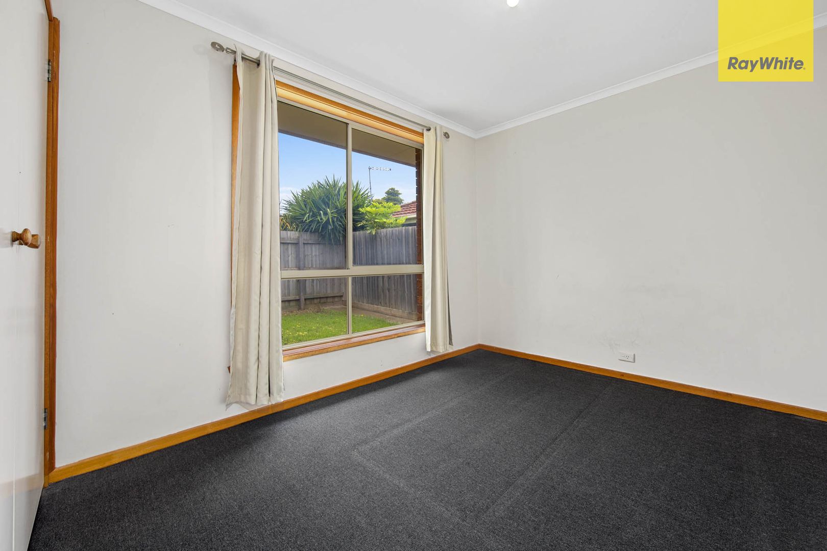 1/40 Adams Street, St Albans VIC 3021, Image 2