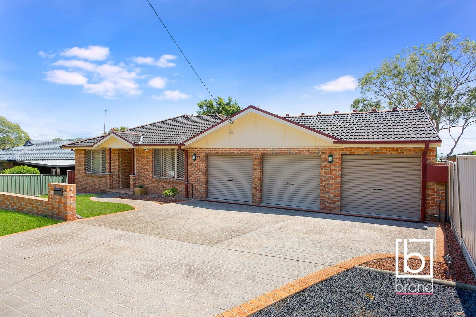 35 Hillside Drive, Berkeley Vale NSW 2261, Image 0