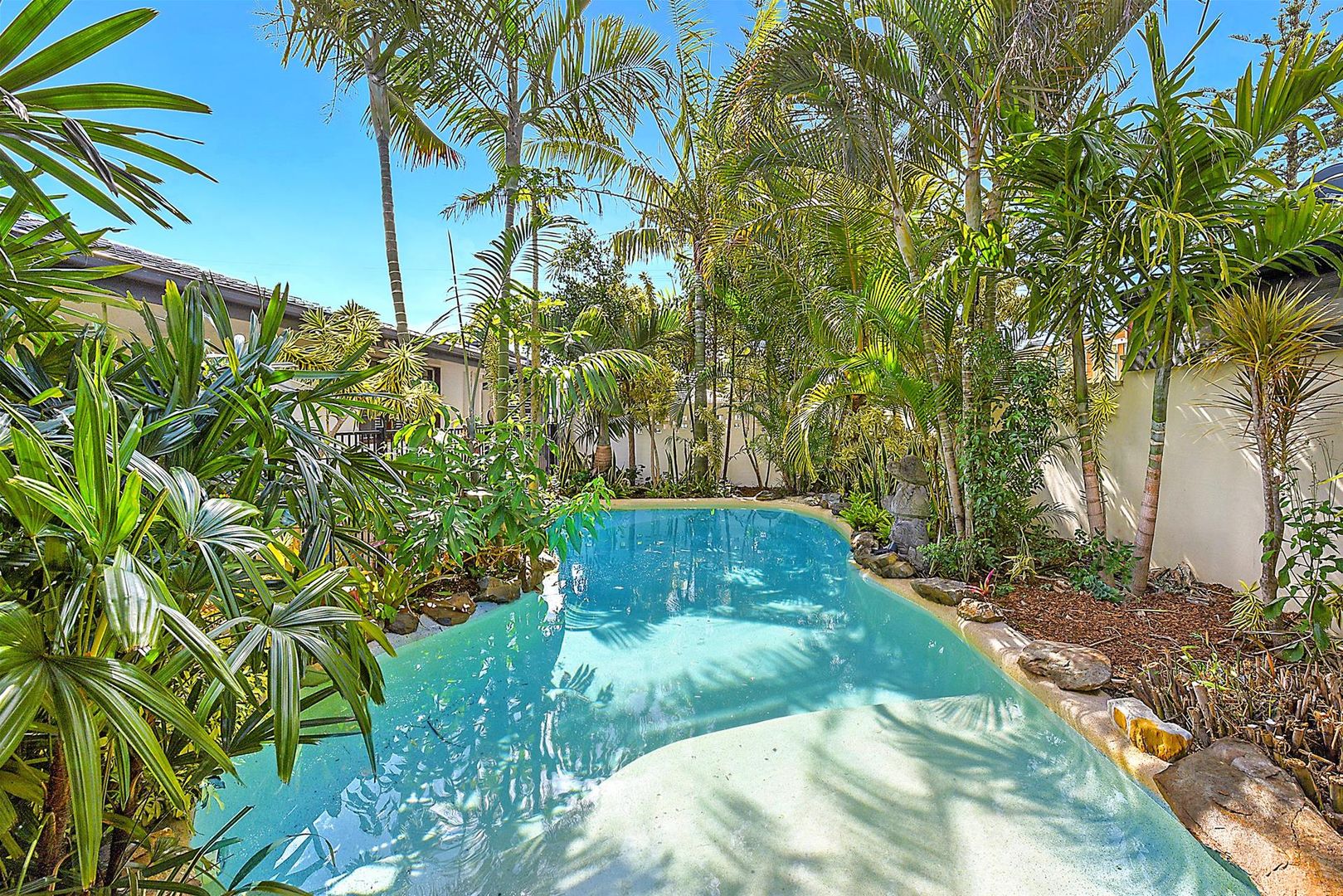 14 Coogeen Street, Sorrento QLD 4217, Image 1