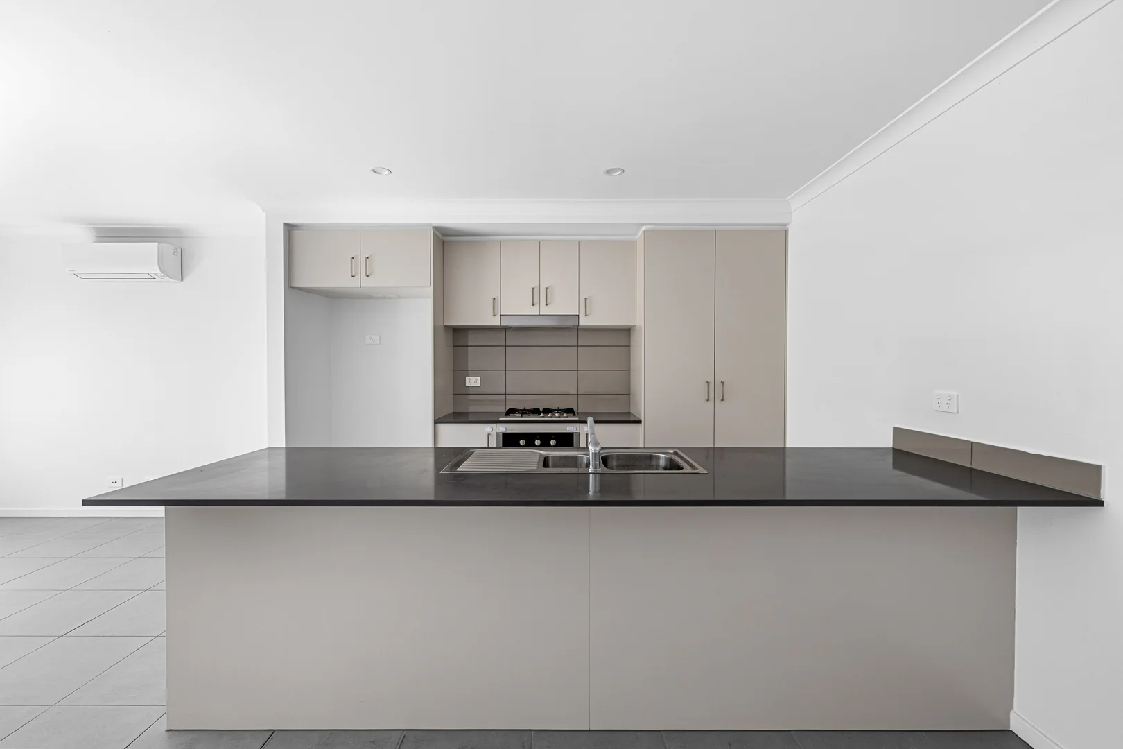 Additional image 4 of 6 Verdelho Wy, Clyde North VIC 3978