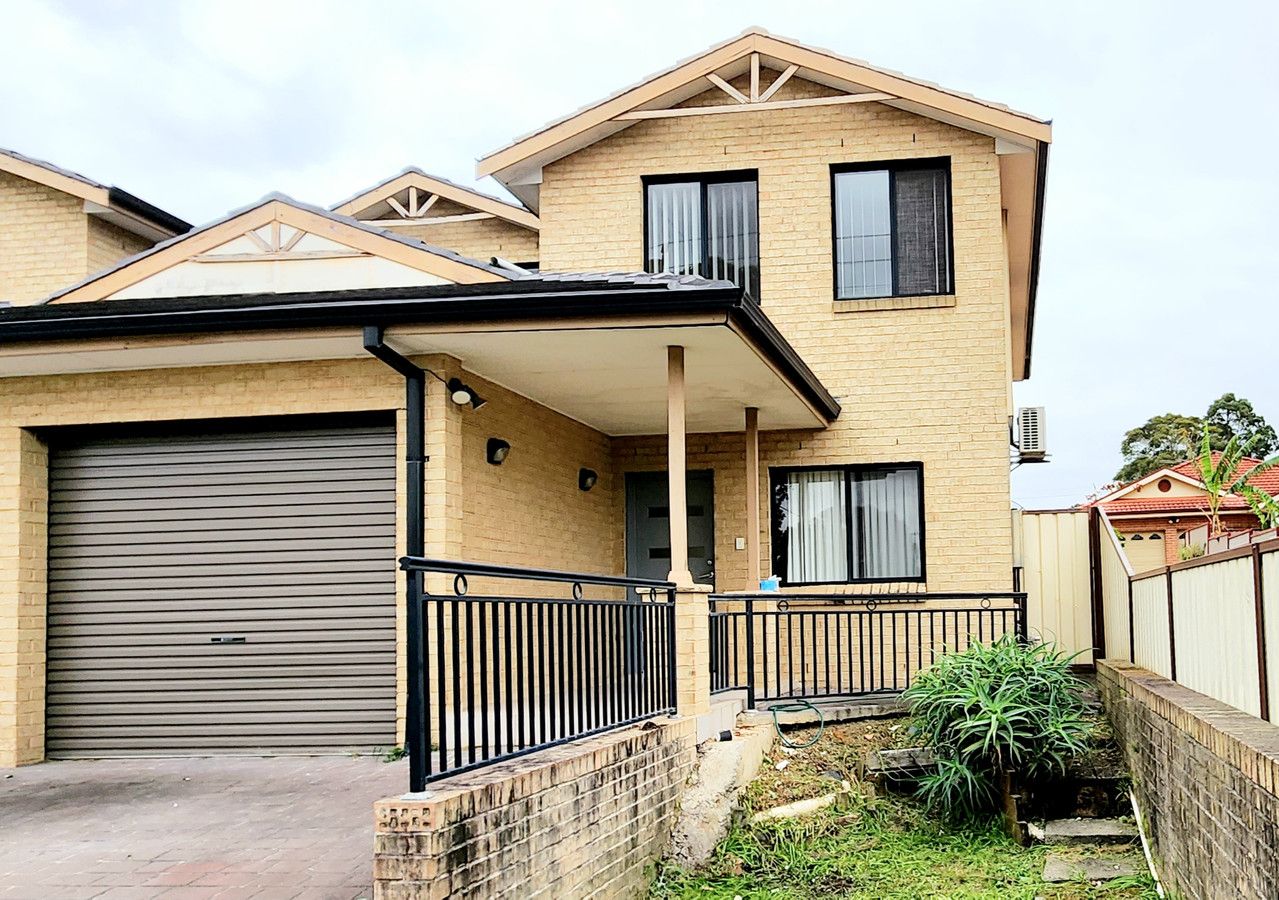 4 bedrooms Townhouse in 2/84 Targo Road GIRRAWEEN NSW, 2145