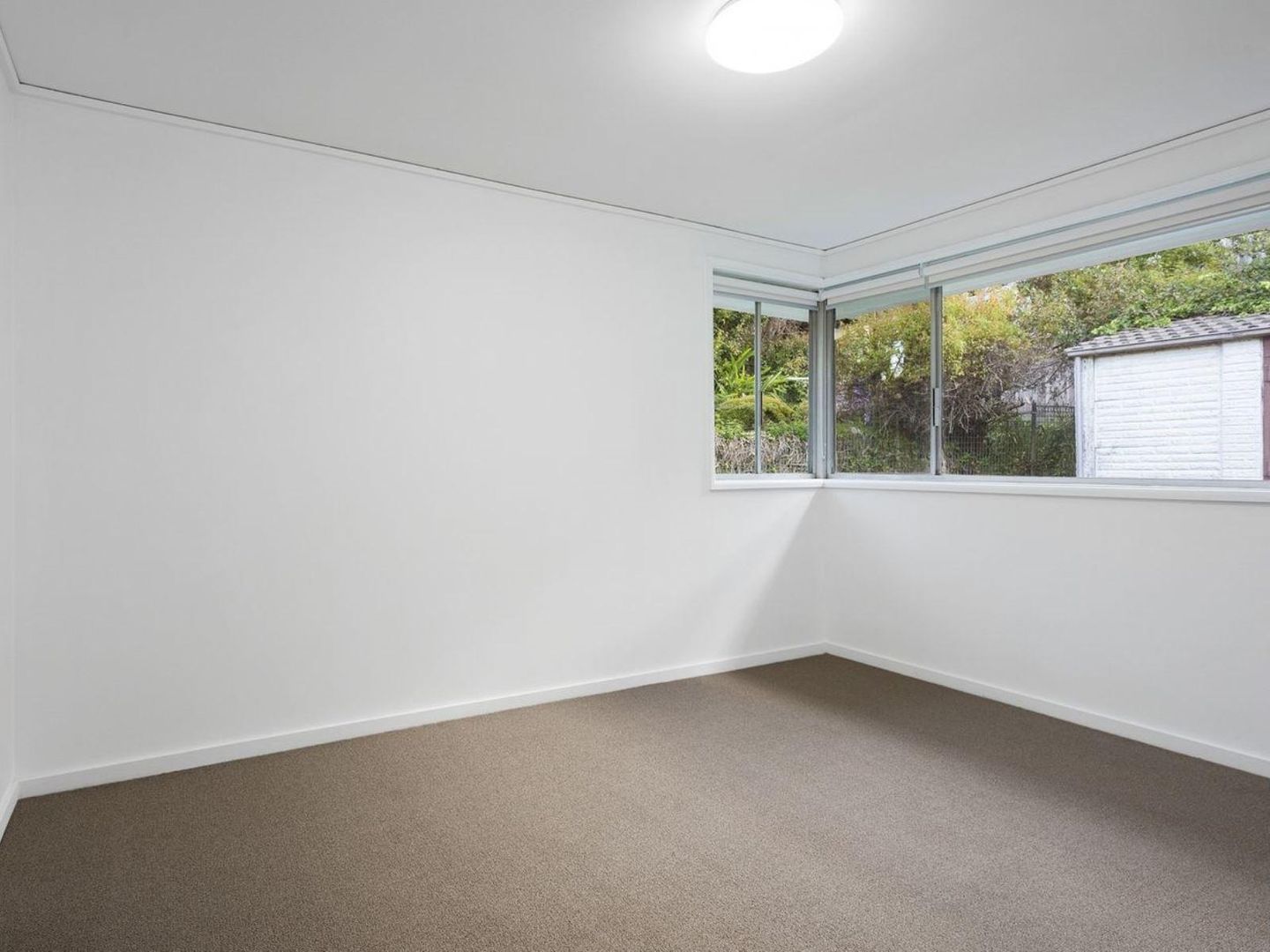 6 Gleneagles Crescent, Hornsby NSW 2077, Image 2