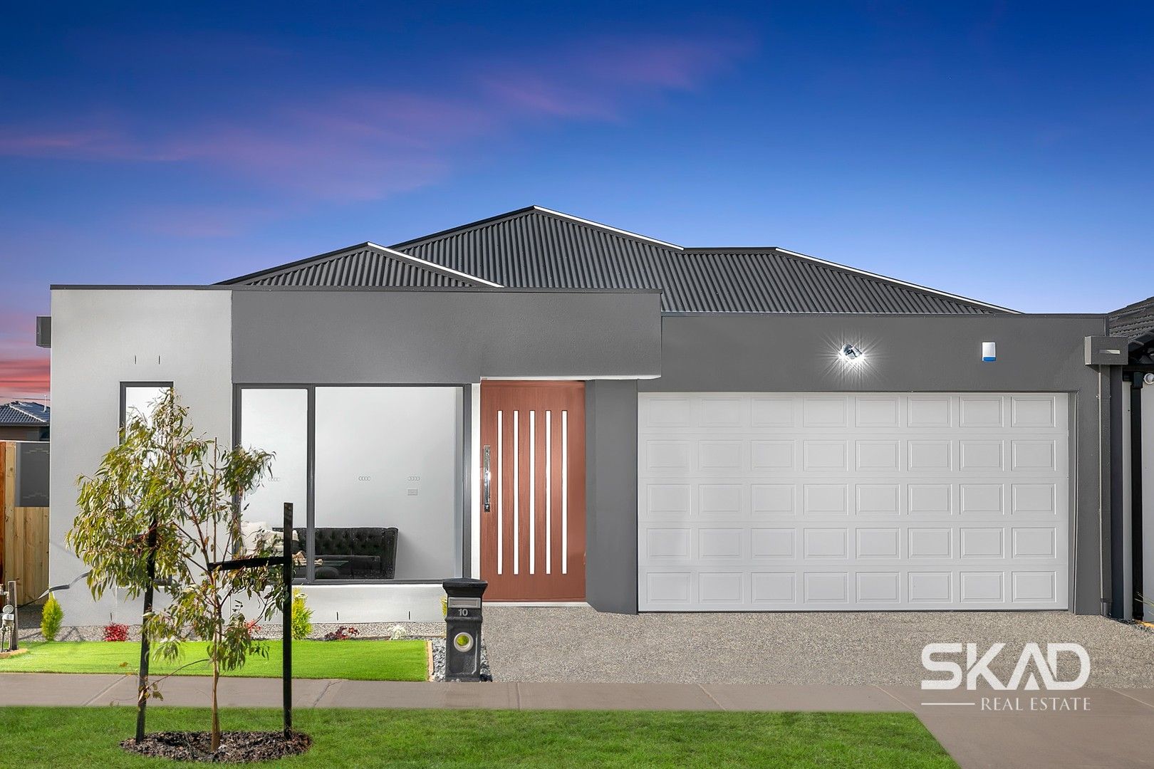4 bedrooms House in 10 Alice Avenue MICKLEHAM VIC, 3064