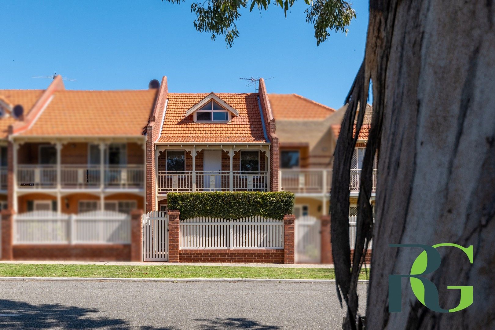3 bedrooms Townhouse in 4/22 Geddes Street VICTORIA PARK WA, 6100