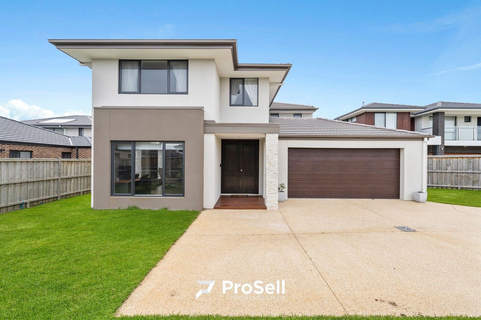 4 bedrooms House in 7 Iris Court KEYSBOROUGH VIC, 3173