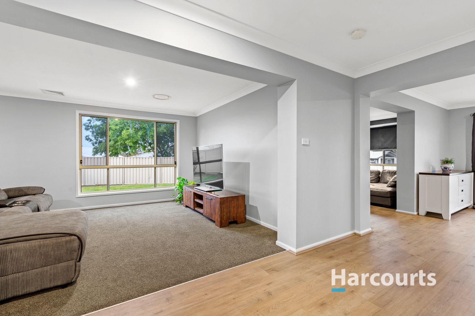 2 Weemala Close, Aberglasslyn NSW 2320, Image 2