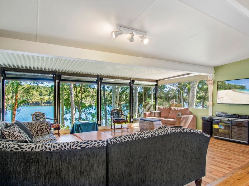 10 James Crescent, Kings Point NSW 2539, Image 1