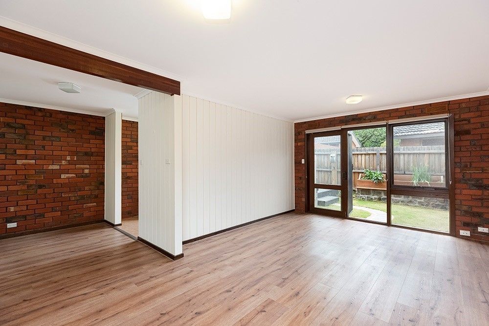 3 bedrooms Apartment / Unit / Flat in 2/4-6 Richardson Street ESSENDON VIC, 3040