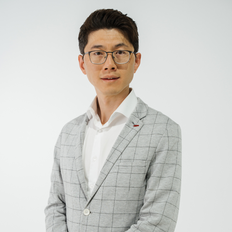 Philip Li, Sales representative