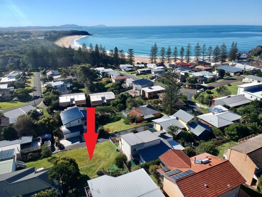 8 Callemondah Lane, Black Head Property History & Address Research