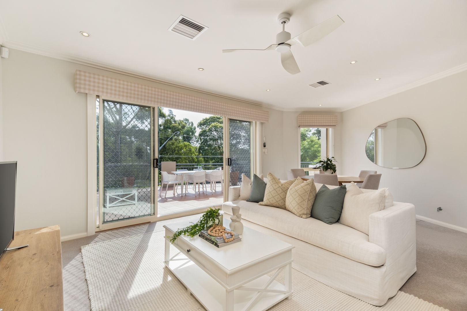 1/2 Moore Avenue, Lindfield NSW 2070, Image 2