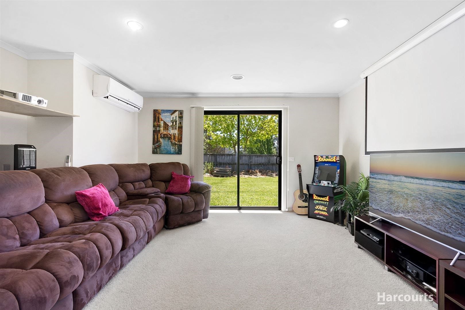 9 Poplar Close, Trafalgar VIC 3824, Image 2