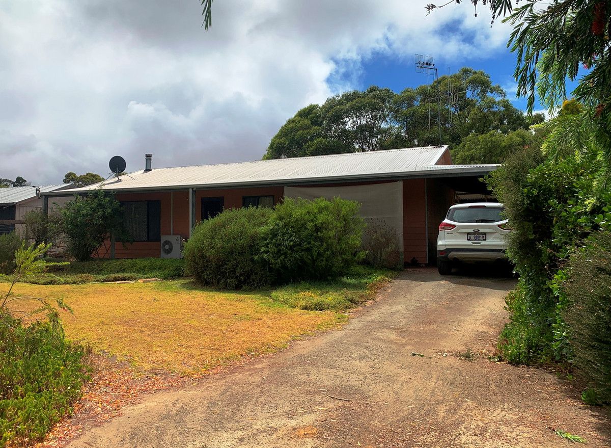 3 bedrooms House in 140 Seventh Avenue KENDENUP WA, 6323