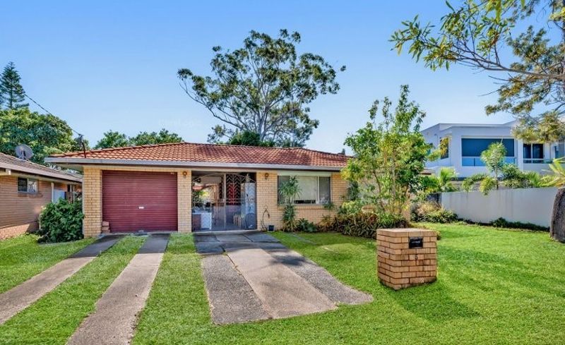 3 bedrooms House in 5 Esther place SURFERS PARADISE QLD, 4217