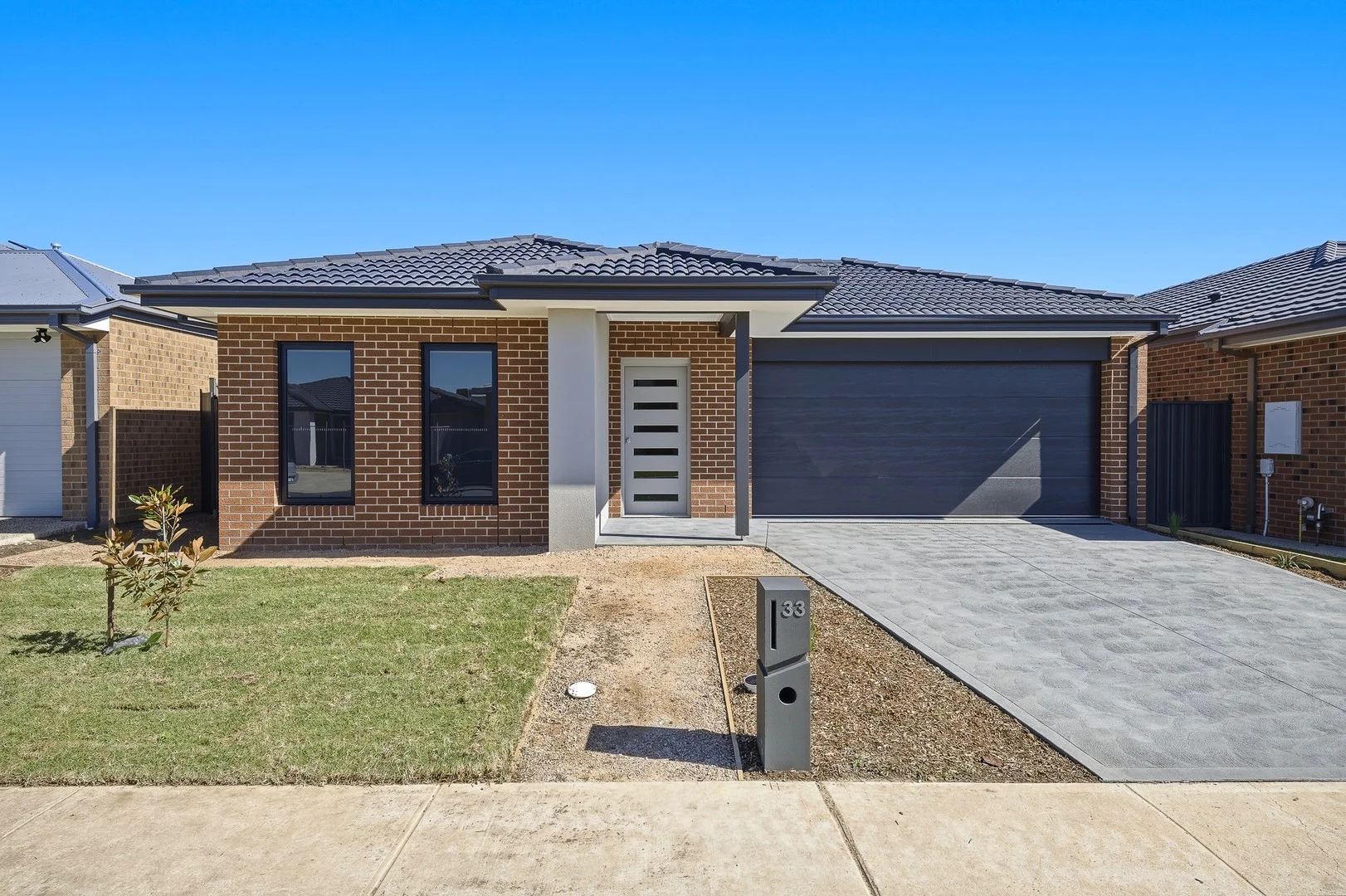 33 Royal Mile Avenue, Berwick VIC 3806