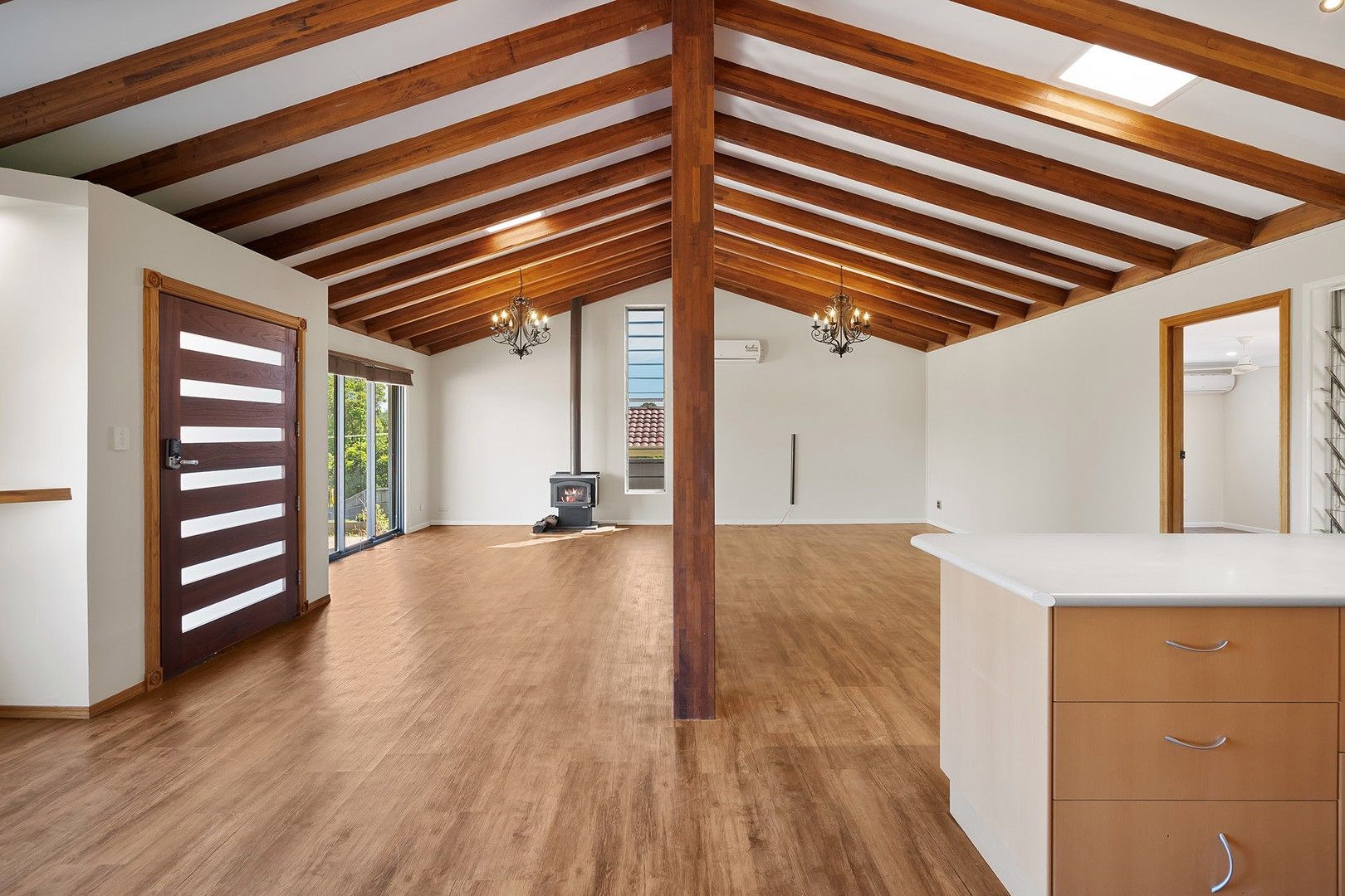 4 bedrooms House in 28 Danyenah Street LOGANHOLME QLD, 4129