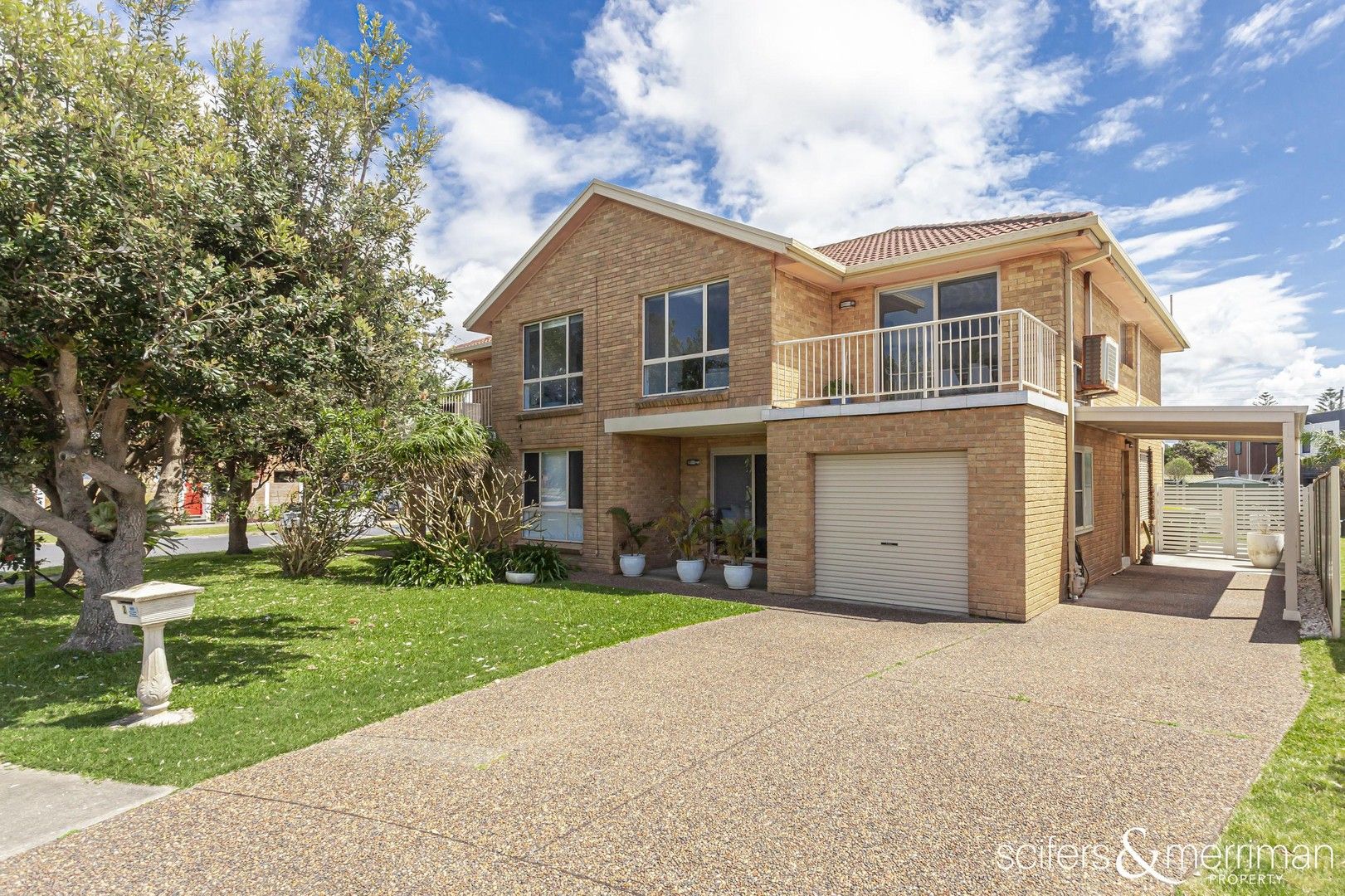 3 bedrooms House in 2/10 Griffith Avenue STOCKTON NSW, 2295