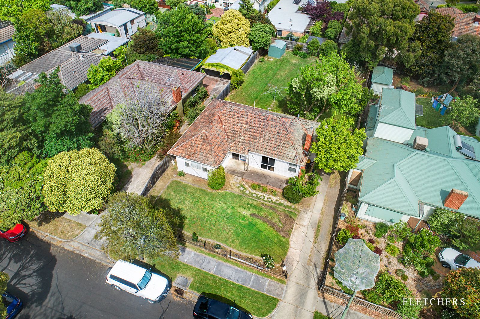 12 Shawlands Avenue, Blackburn South VIC 3130, Image 2