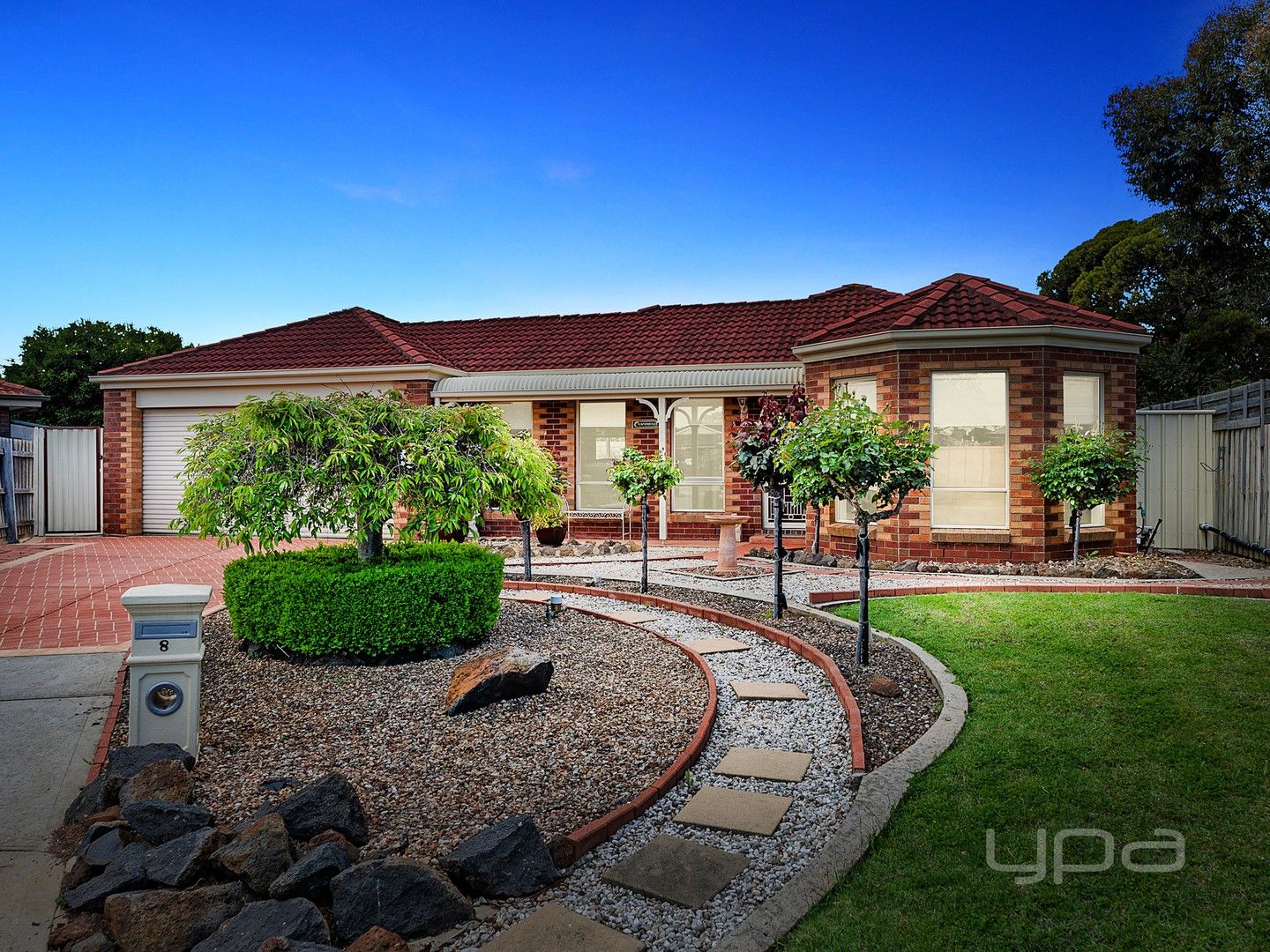 8 McIvor Court, Melton West VIC 3337, Image 0