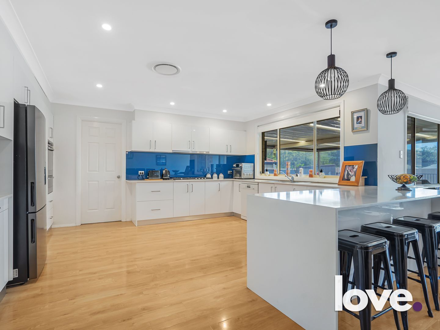 8 Topgallant Way, Belmont NSW 2280, Image 2