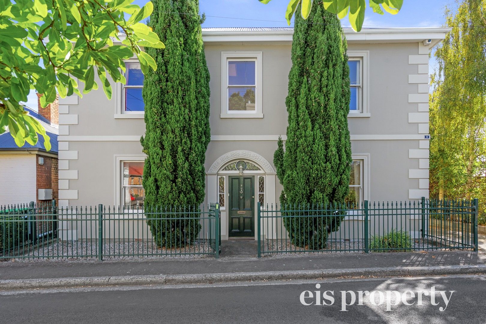 4 bedrooms House in 9 McGregor Street BATTERY POINT TAS, 7004