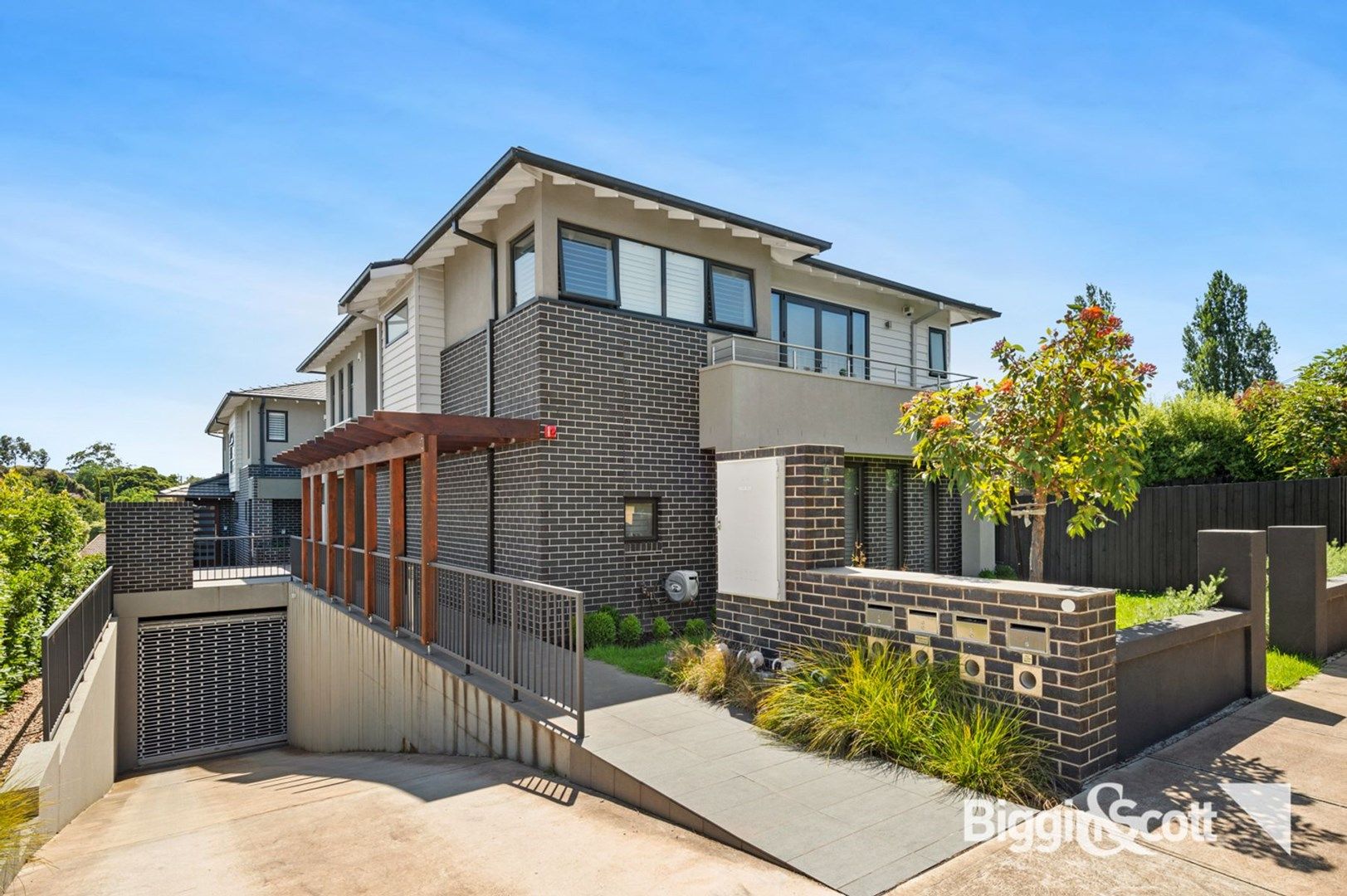 2/7 Ascot Street, Doncaster East VIC 3109, Image 0