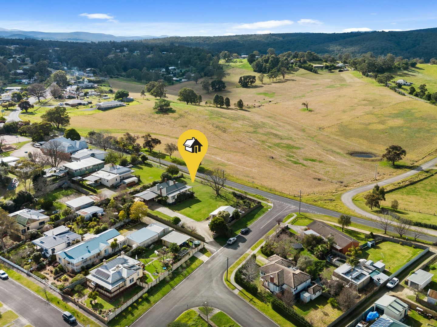 2325 Great Alpine Road, Bruthen VIC 3885 Domain