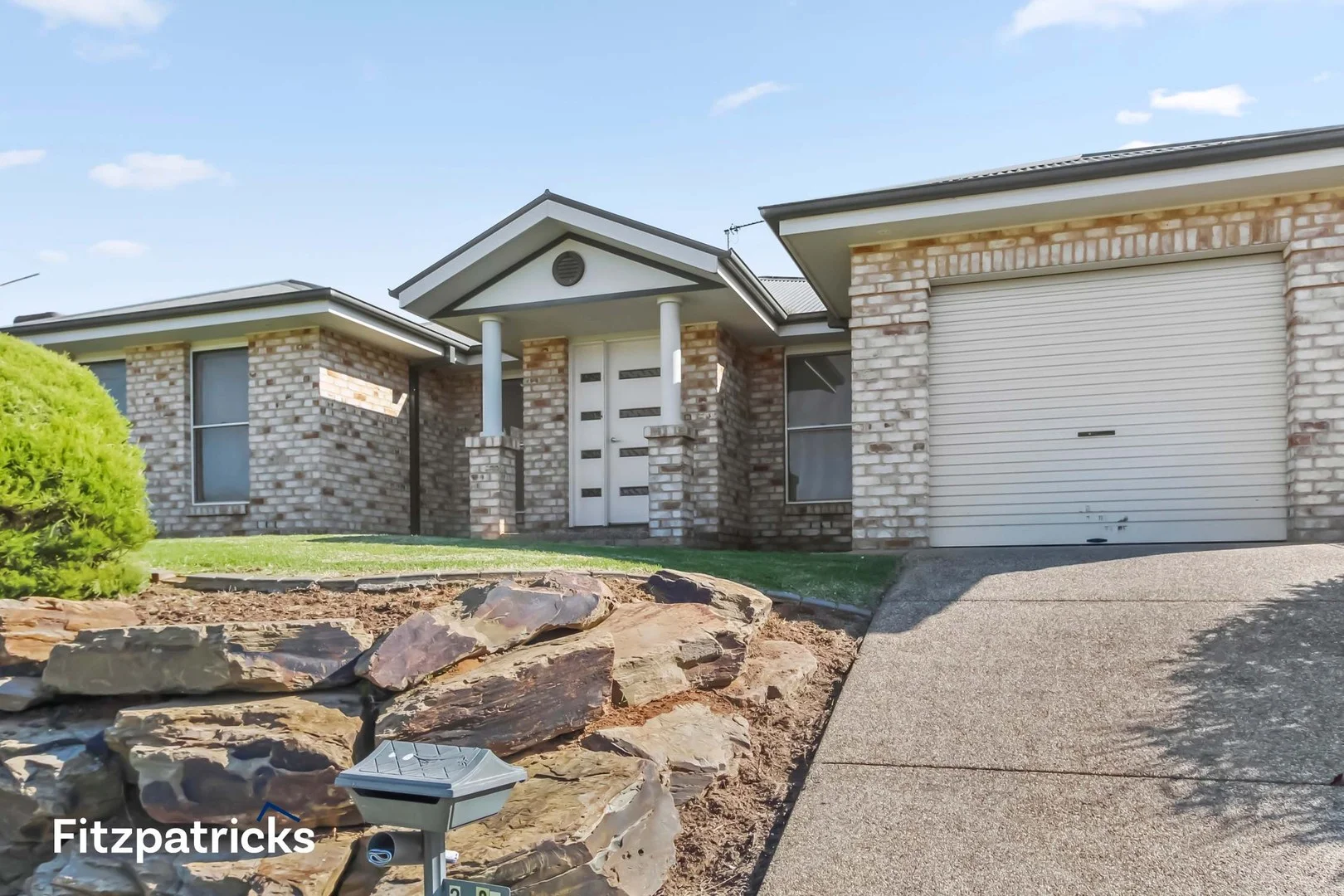 Primary image of 2/27 Bedervale Street, Bourkelands NSW 2650