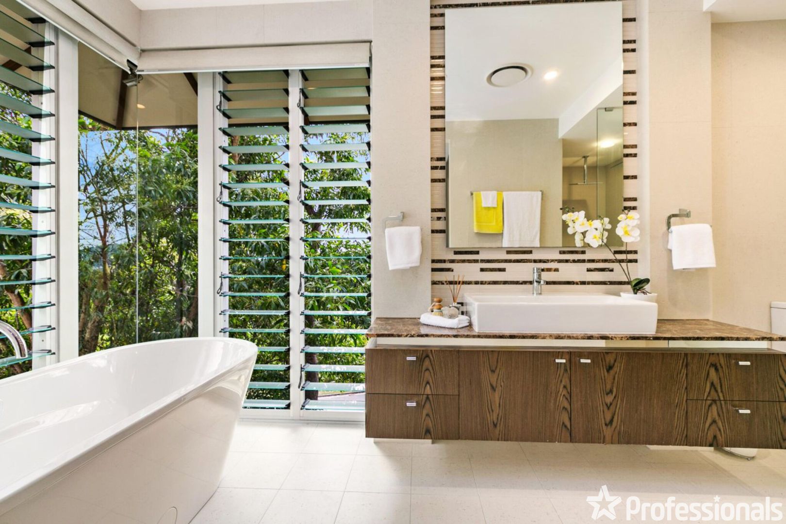 13-15 Waterview Close, Kewarra Beach QLD 4879, Image 2